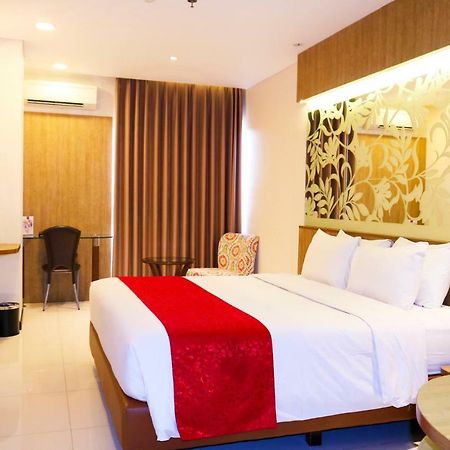 West Point Hotel Bandung Eksteriør billede