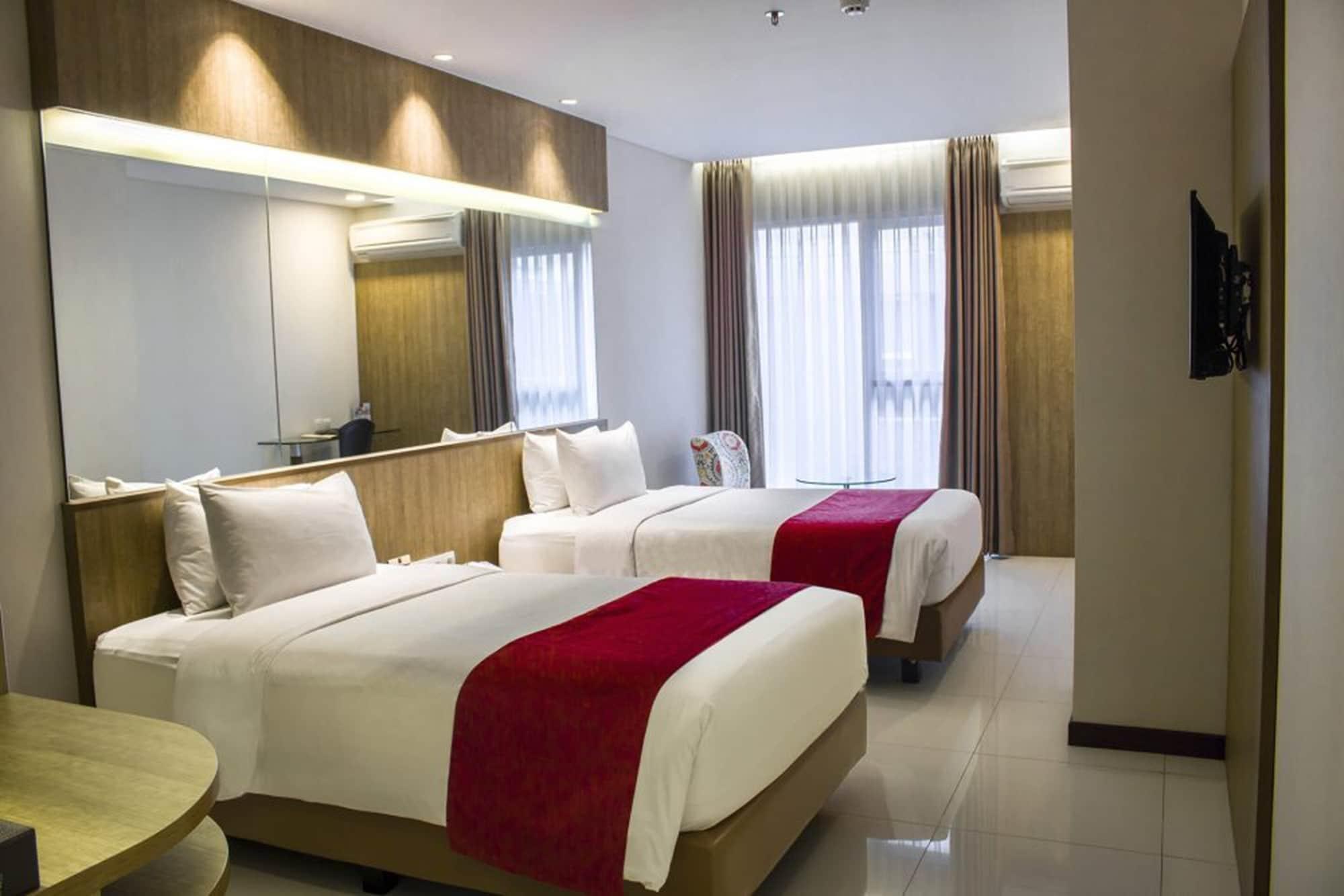 West Point Hotel Bandung Eksteriør billede