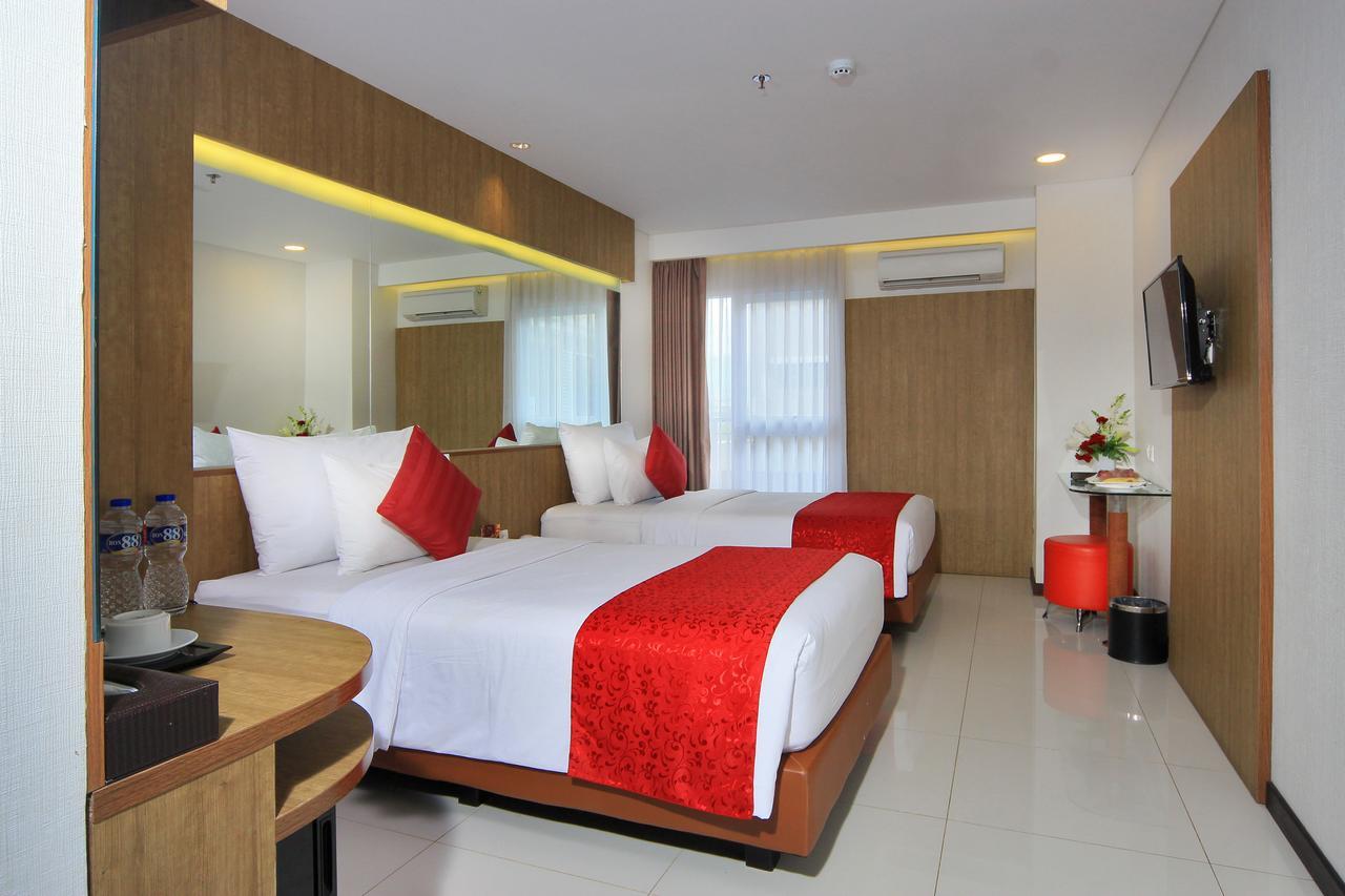West Point Hotel Bandung Eksteriør billede
