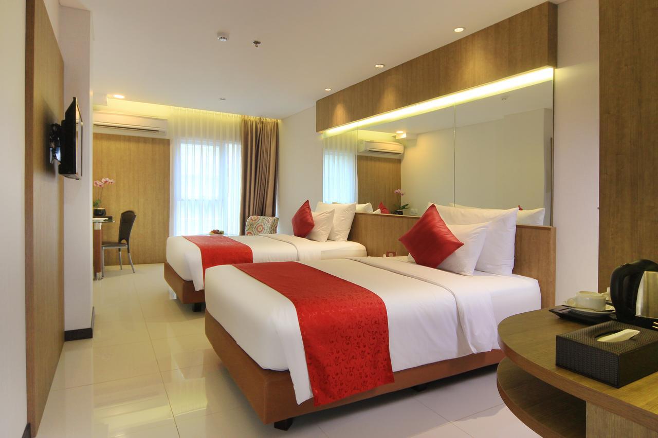 West Point Hotel Bandung Eksteriør billede