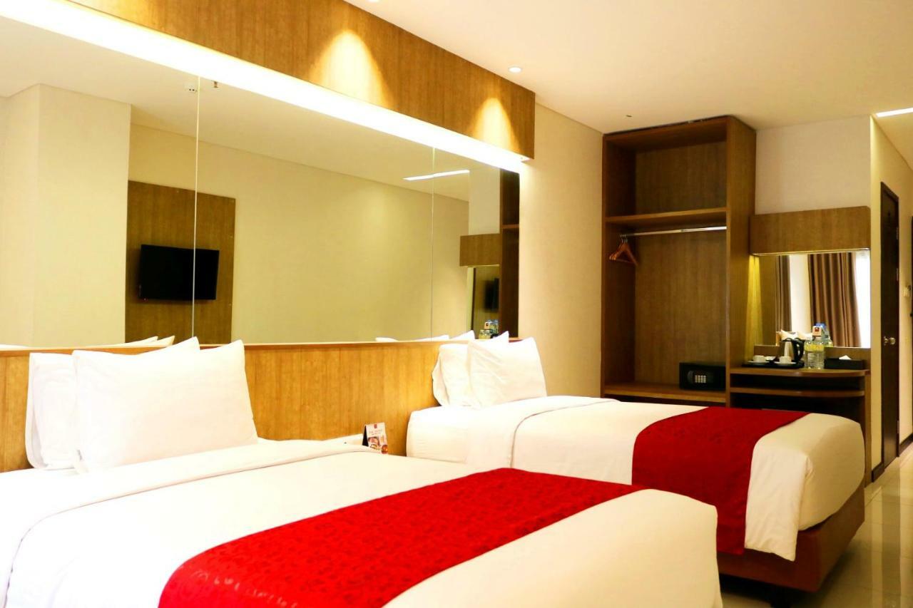West Point Hotel Bandung Eksteriør billede
